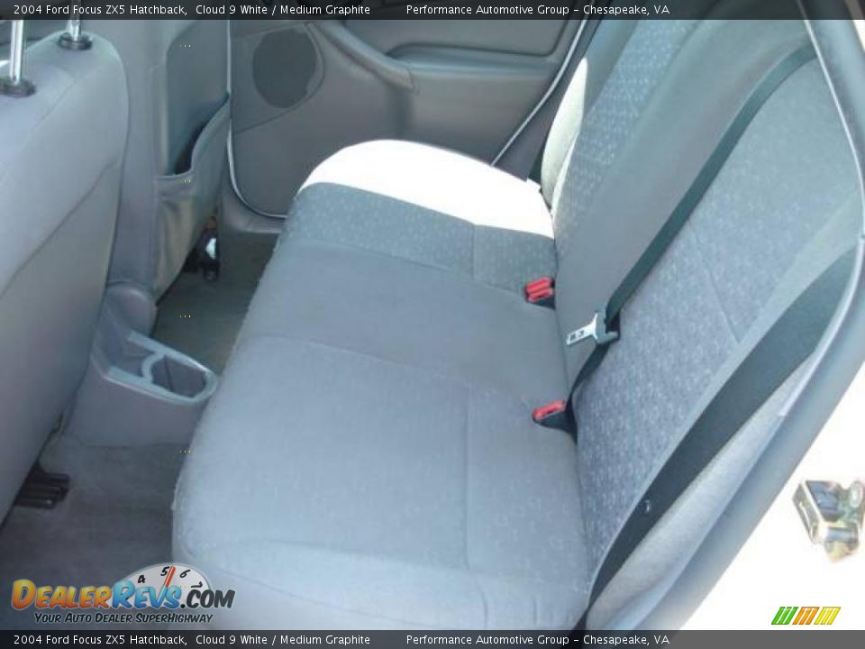 2004 Ford Focus ZX5 Hatchback Cloud 9 White / Medium Graphite Photo #7