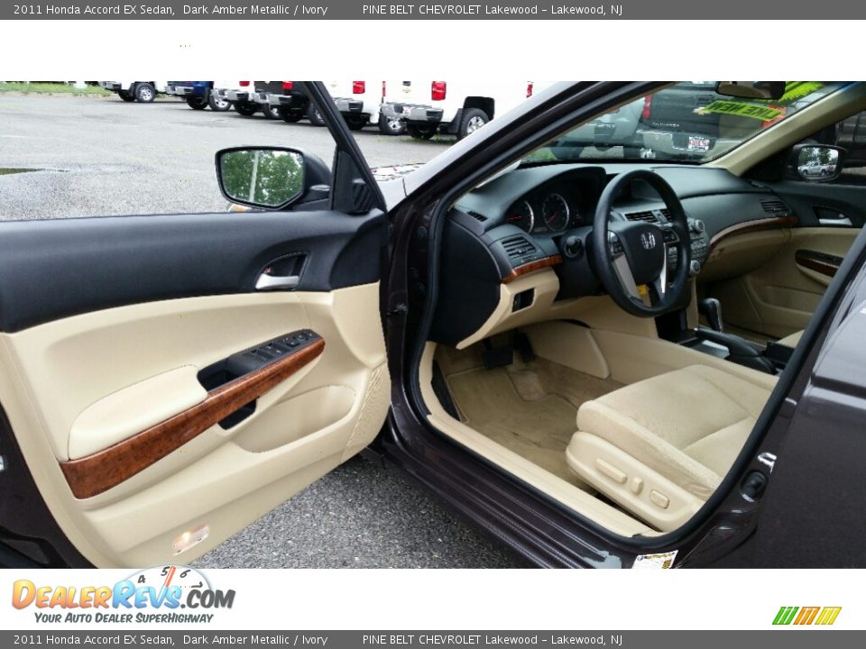 2011 Honda Accord EX Sedan Dark Amber Metallic / Ivory Photo #16