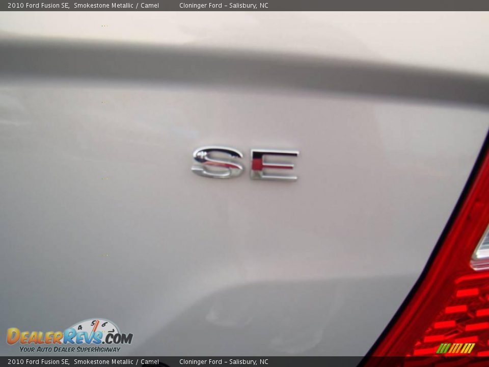 2010 Ford Fusion SE Smokestone Metallic / Camel Photo #15