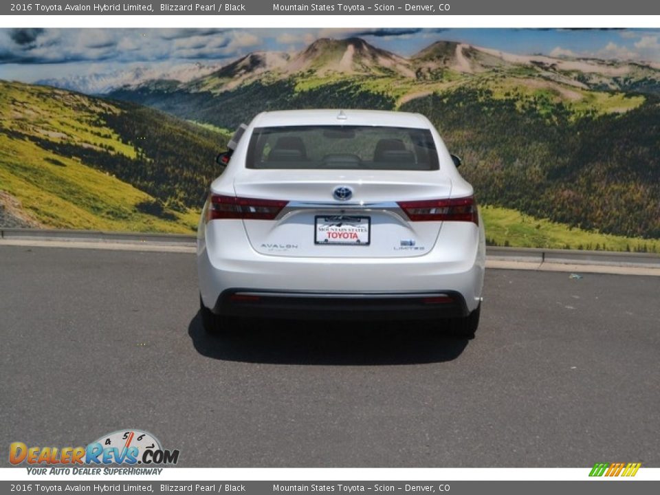 2016 Toyota Avalon Hybrid Limited Blizzard Pearl / Black Photo #4