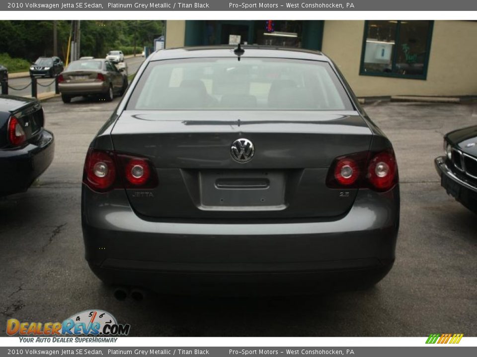 2010 Volkswagen Jetta SE Sedan Platinum Grey Metallic / Titan Black Photo #11