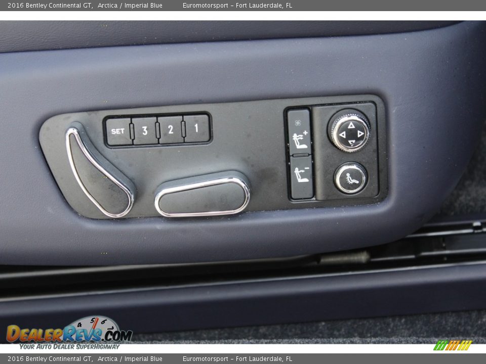 Controls of 2016 Bentley Continental GT  Photo #22