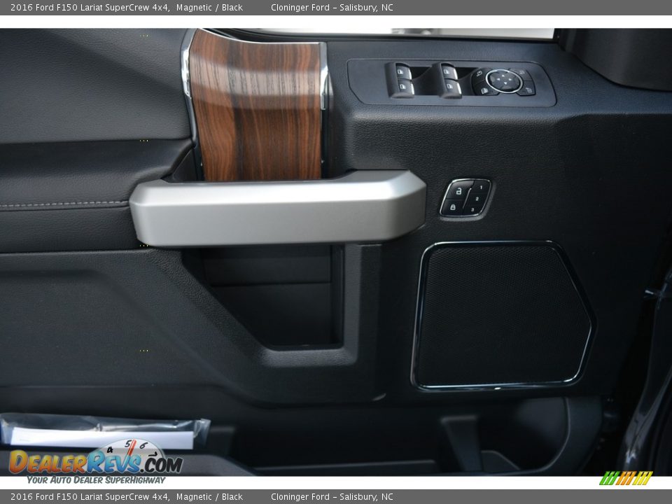 2016 Ford F150 Lariat SuperCrew 4x4 Magnetic / Black Photo #7