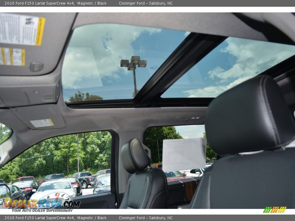2016 Ford F150 Lariat SuperCrew 4x4 Magnetic / Black Photo #8
