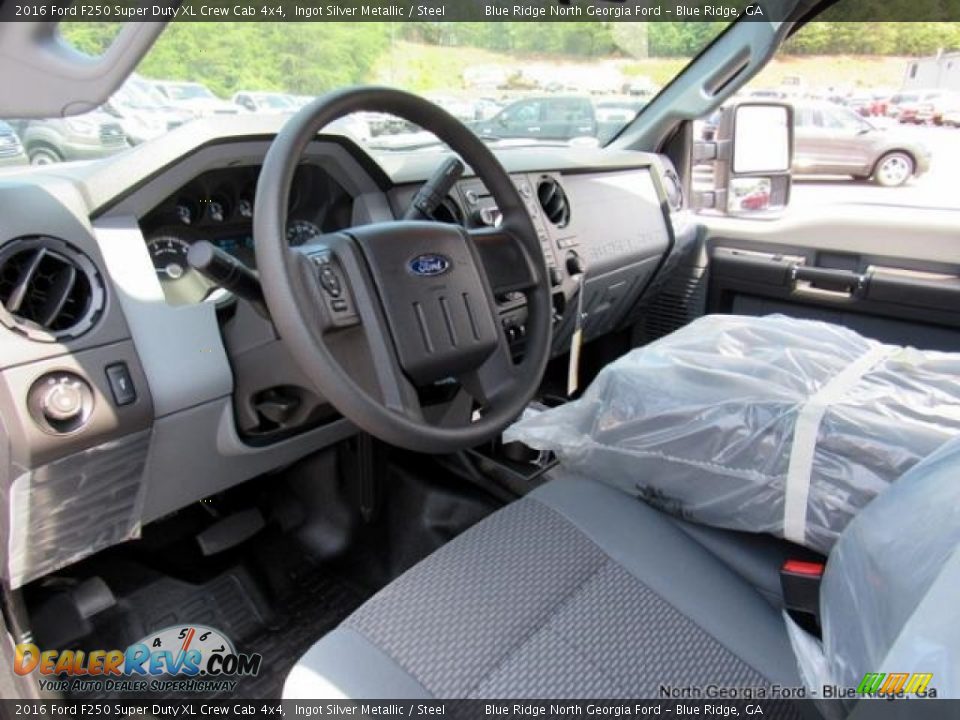 2016 Ford F250 Super Duty XL Crew Cab 4x4 Ingot Silver Metallic / Steel Photo #10