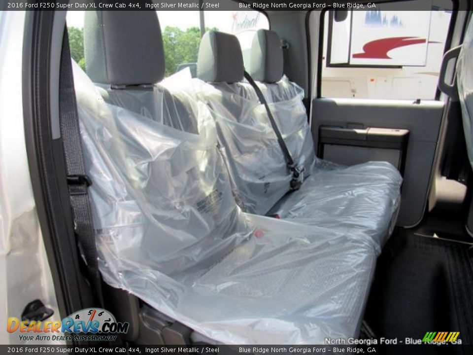2016 Ford F250 Super Duty XL Crew Cab 4x4 Ingot Silver Metallic / Steel Photo #17