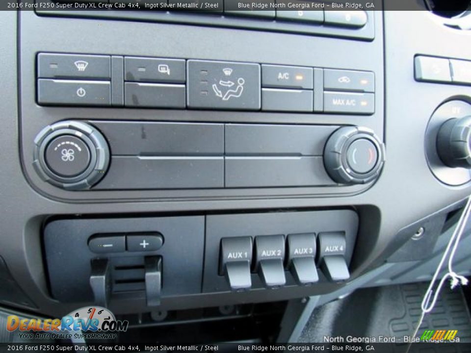 2016 Ford F250 Super Duty XL Crew Cab 4x4 Ingot Silver Metallic / Steel Photo #24