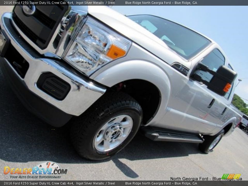 2016 Ford F250 Super Duty XL Crew Cab 4x4 Ingot Silver Metallic / Steel Photo #28