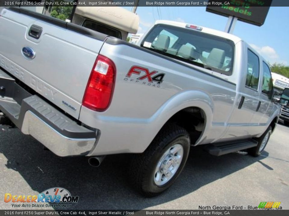 2016 Ford F250 Super Duty XL Crew Cab 4x4 Ingot Silver Metallic / Steel Photo #30