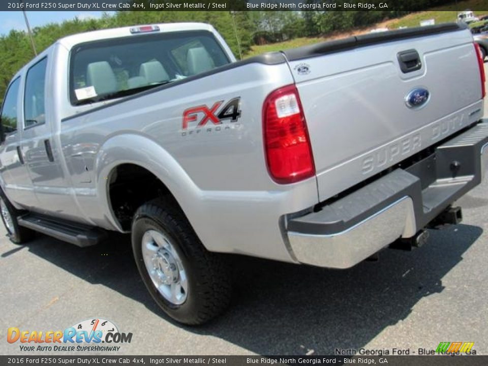2016 Ford F250 Super Duty XL Crew Cab 4x4 Ingot Silver Metallic / Steel Photo #31