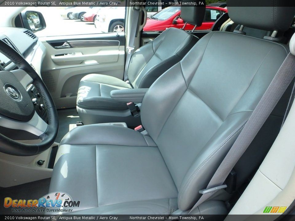 2010 Volkswagen Routan SE Antigua Blue Metallic / Aero Gray Photo #8