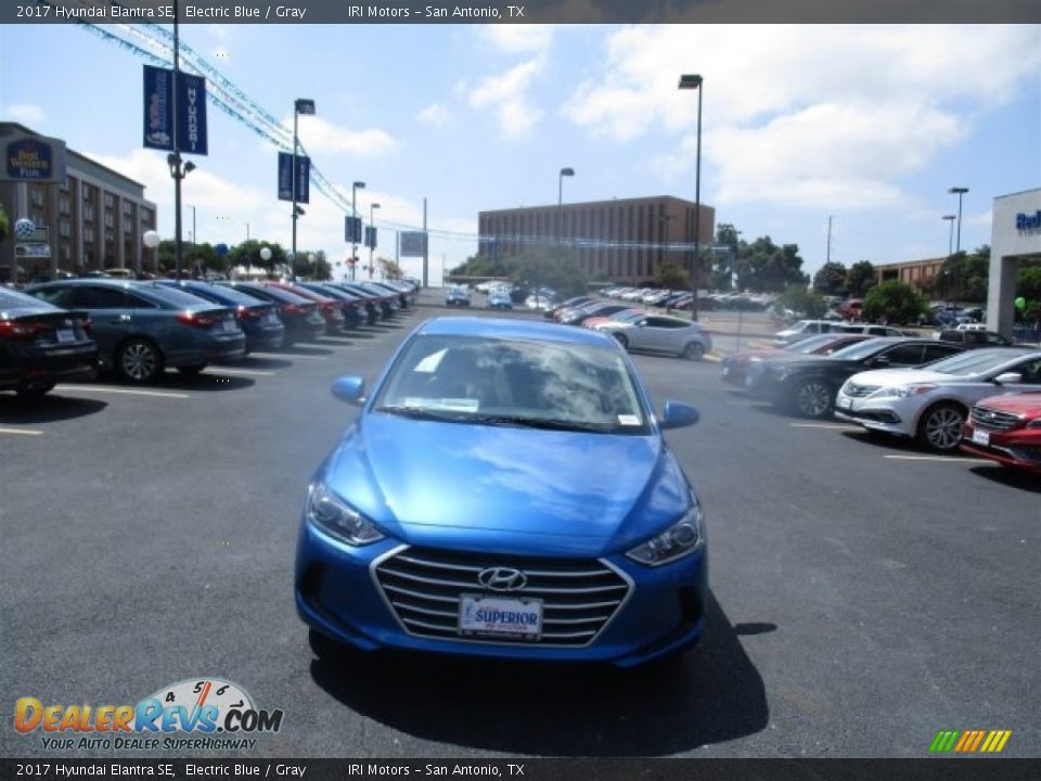 2017 Hyundai Elantra SE Electric Blue / Gray Photo #2