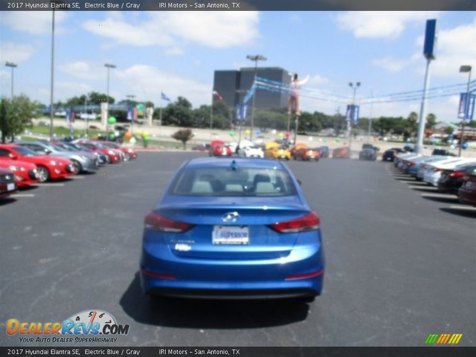 2017 Hyundai Elantra SE Electric Blue / Gray Photo #6