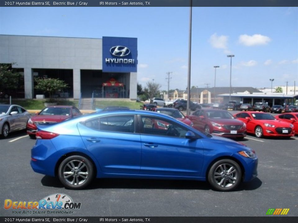 2017 Hyundai Elantra SE Electric Blue / Gray Photo #8