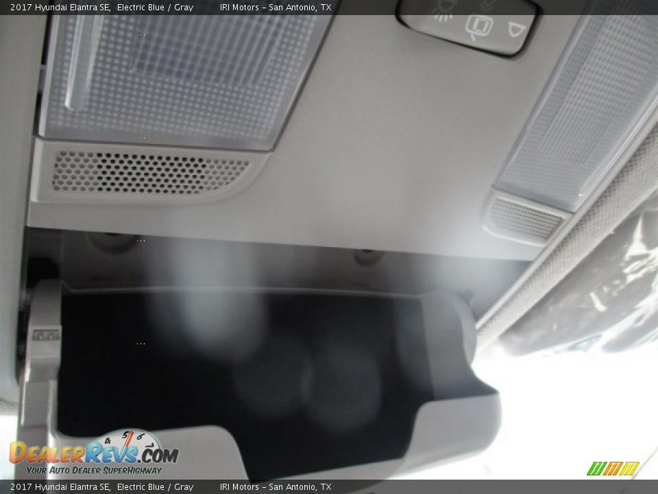 2017 Hyundai Elantra SE Electric Blue / Gray Photo #10
