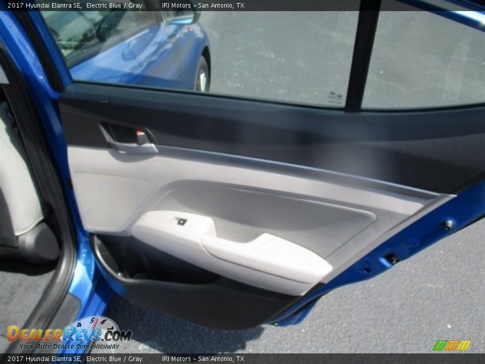 2017 Hyundai Elantra SE Electric Blue / Gray Photo #13