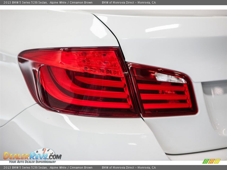 2013 BMW 5 Series 528i Sedan Alpine White / Cinnamon Brown Photo #29