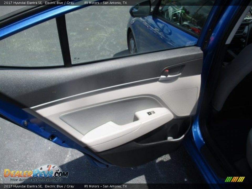 2017 Hyundai Elantra SE Electric Blue / Gray Photo #16