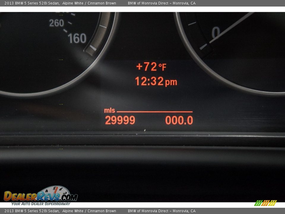 2013 BMW 5 Series 528i Sedan Alpine White / Cinnamon Brown Photo #31