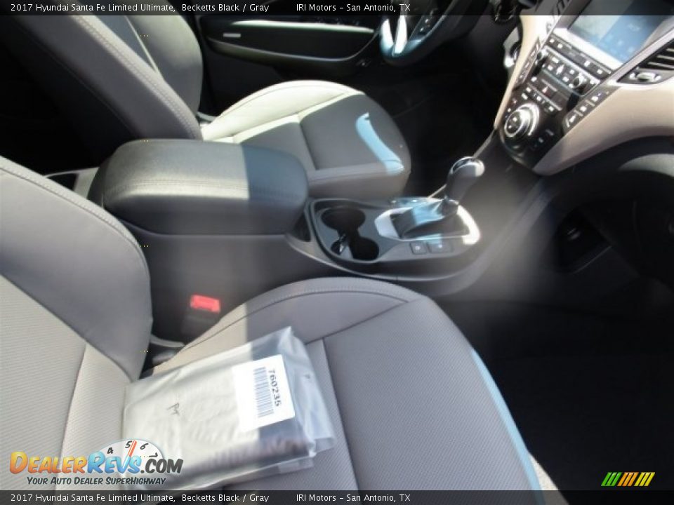 2017 Hyundai Santa Fe Limited Ultimate Becketts Black / Gray Photo #12