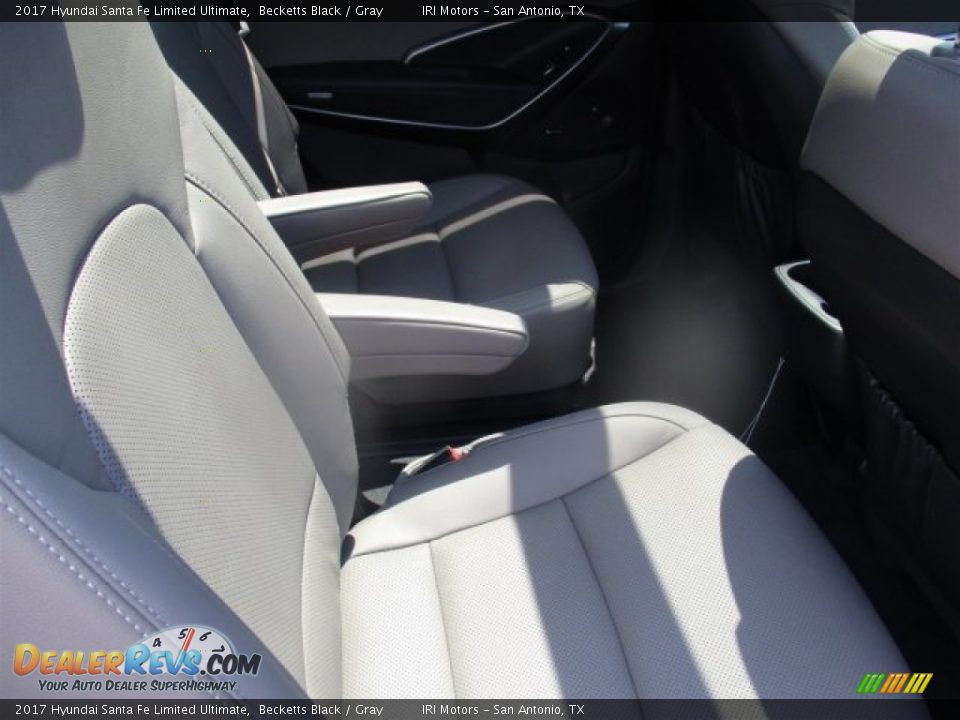 2017 Hyundai Santa Fe Limited Ultimate Becketts Black / Gray Photo #14