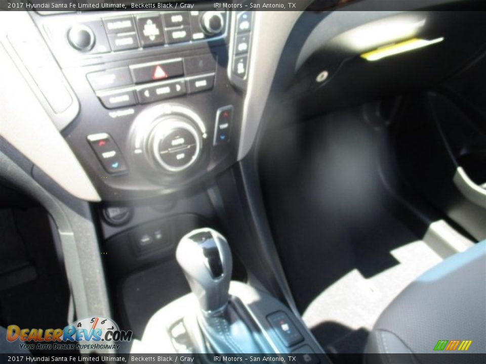 2017 Hyundai Santa Fe Limited Ultimate Becketts Black / Gray Photo #18