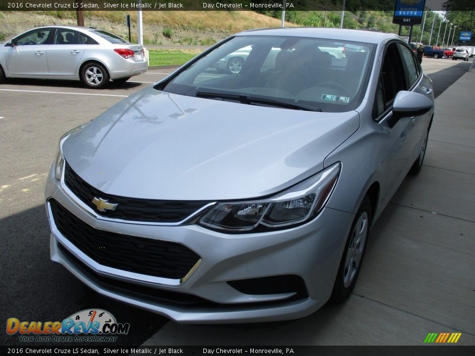 2016 Chevrolet Cruze LS Sedan Silver Ice Metallic / Jet Black Photo #9