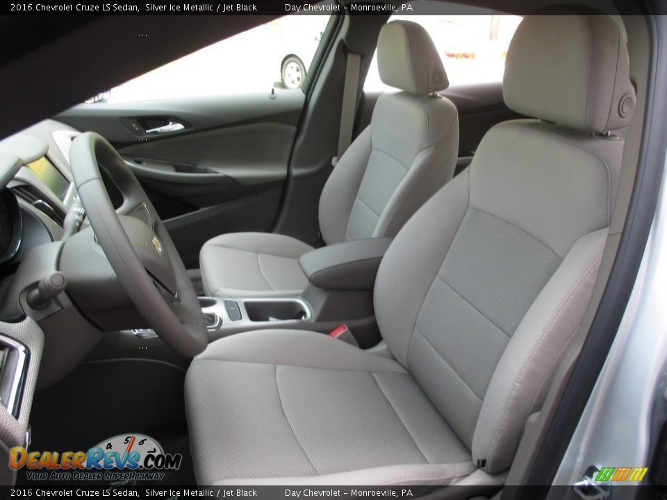 2016 Chevrolet Cruze LS Sedan Silver Ice Metallic / Jet Black Photo #13