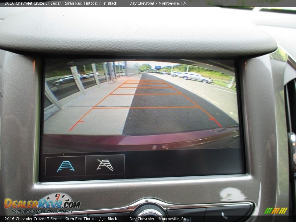 2016 Chevrolet Cruze LT Sedan Siren Red Tintcoat / Jet Black Photo #5