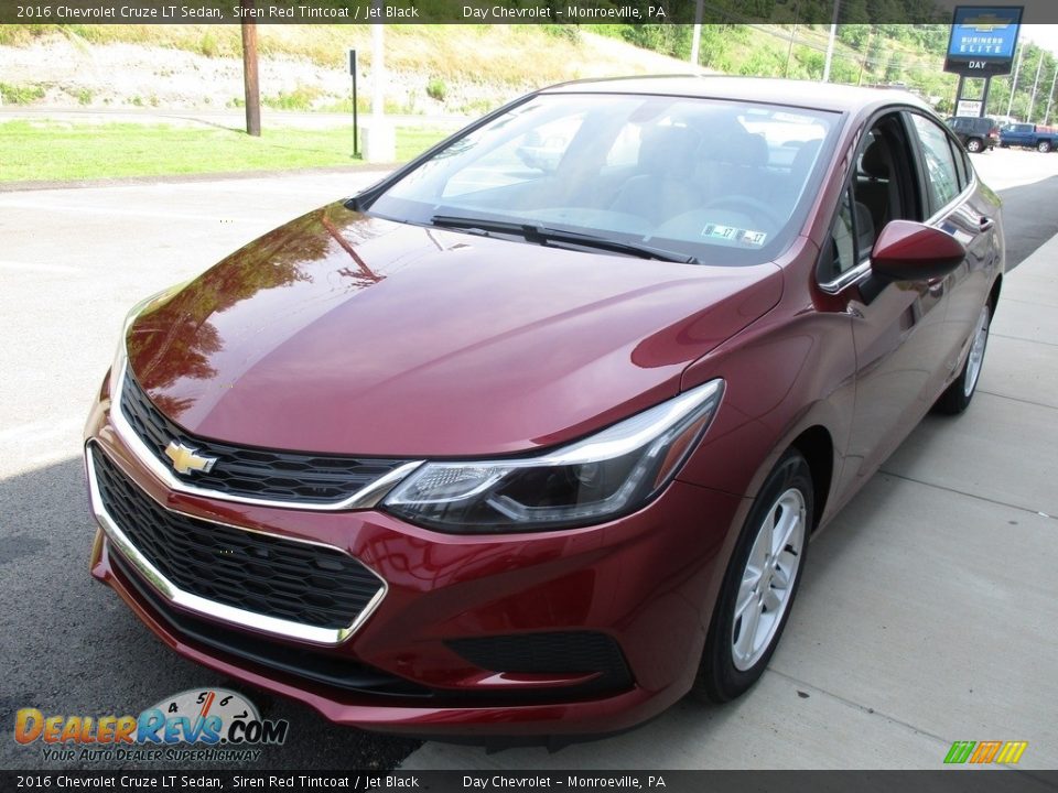 2016 Chevrolet Cruze LT Sedan Siren Red Tintcoat / Jet Black Photo #9