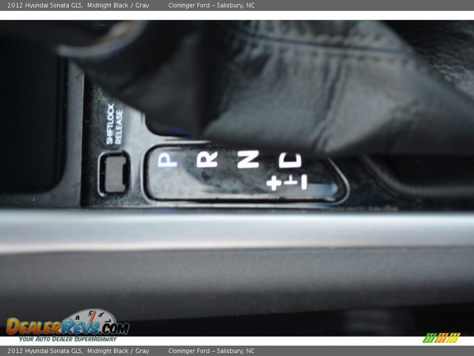 2012 Hyundai Sonata GLS Midnight Black / Gray Photo #18