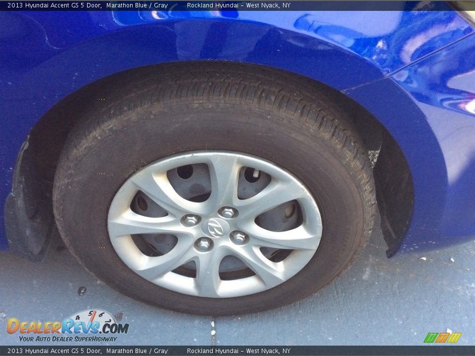 2013 Hyundai Accent GS 5 Door Marathon Blue / Gray Photo #25