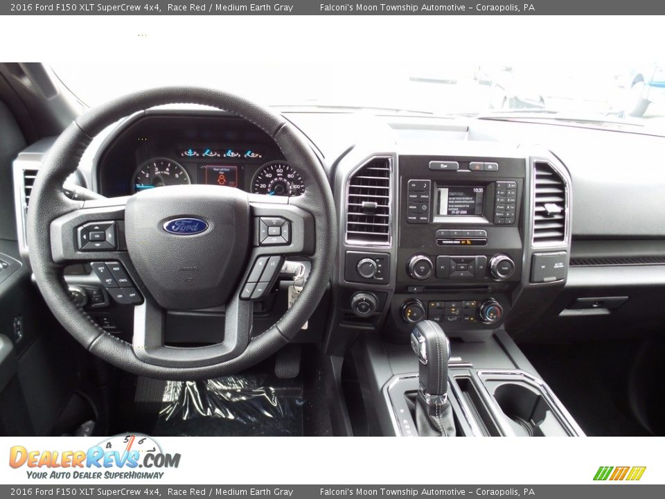2016 Ford F150 XLT SuperCrew 4x4 Race Red / Medium Earth Gray Photo #11