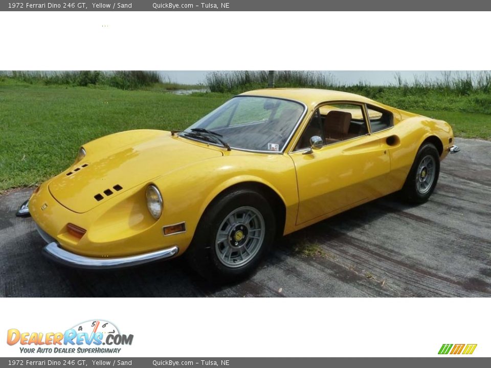 Front 3/4 View of 1972 Ferrari Dino 246 GT Photo #1