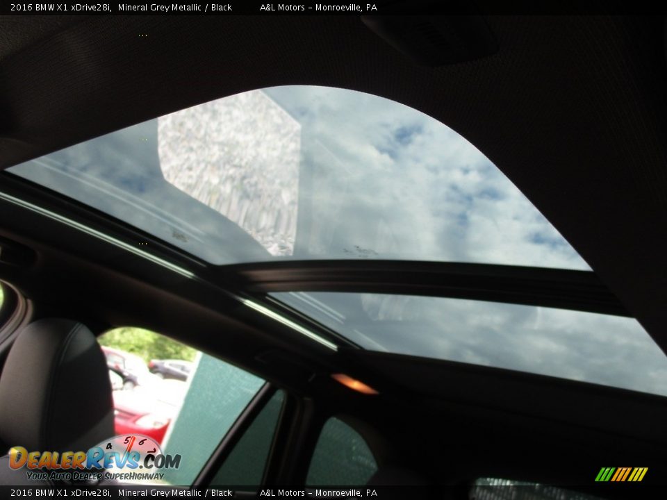 2016 BMW X1 xDrive28i Mineral Grey Metallic / Black Photo #11