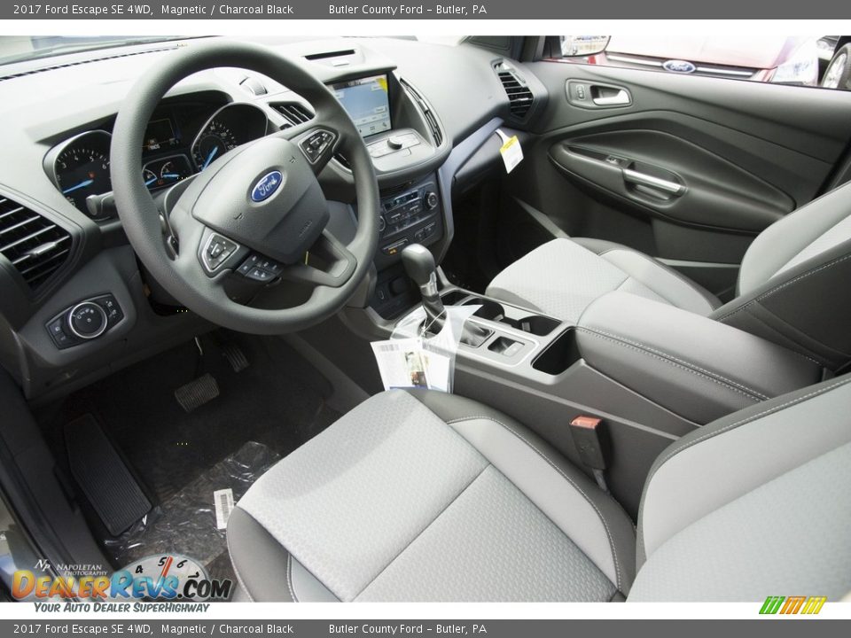 2017 Ford Escape SE 4WD Magnetic / Charcoal Black Photo #6