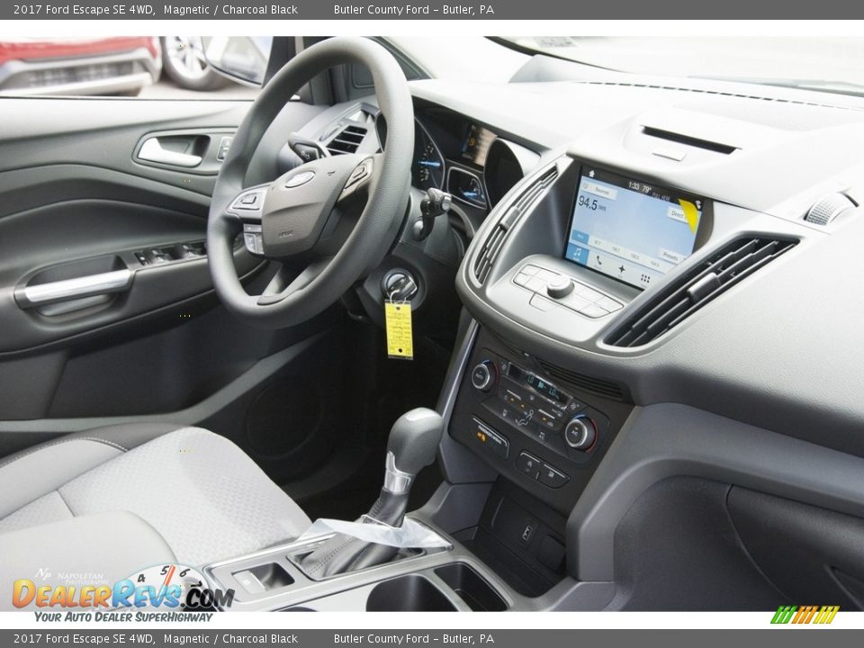 2017 Ford Escape SE 4WD Magnetic / Charcoal Black Photo #9