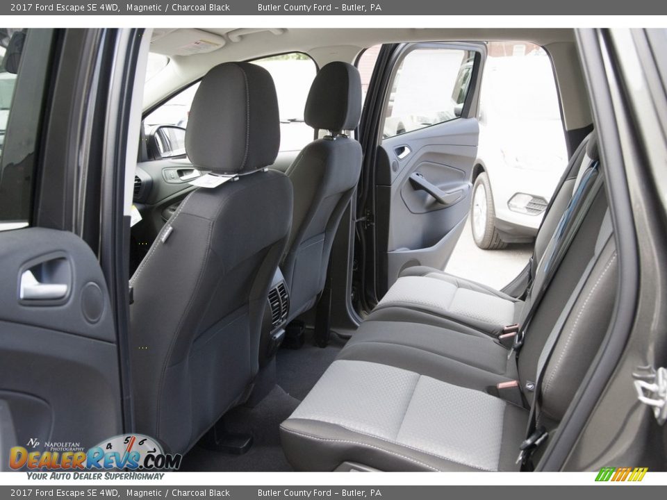 2017 Ford Escape SE 4WD Magnetic / Charcoal Black Photo #10