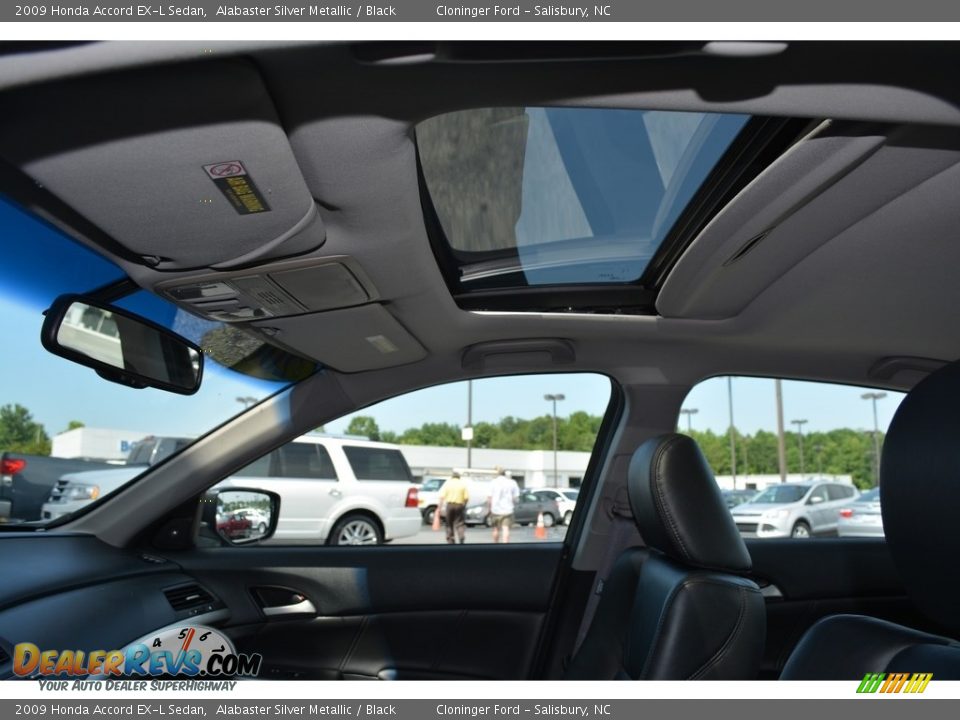 2009 Honda Accord EX-L Sedan Alabaster Silver Metallic / Black Photo #9