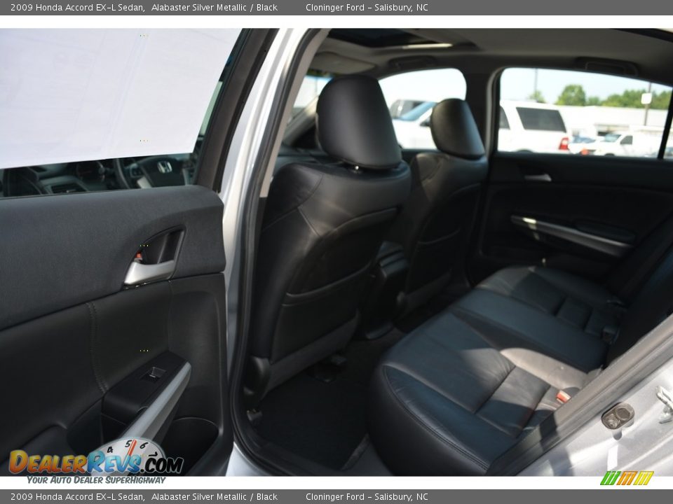 2009 Honda Accord EX-L Sedan Alabaster Silver Metallic / Black Photo #12