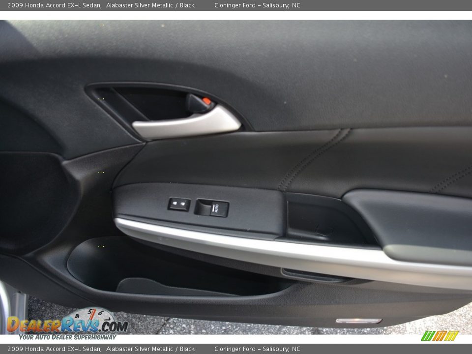 2009 Honda Accord EX-L Sedan Alabaster Silver Metallic / Black Photo #15