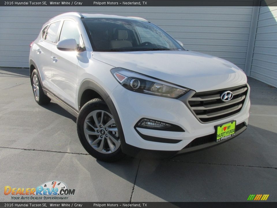 2016 Hyundai Tucson SE Winter White / Gray Photo #2