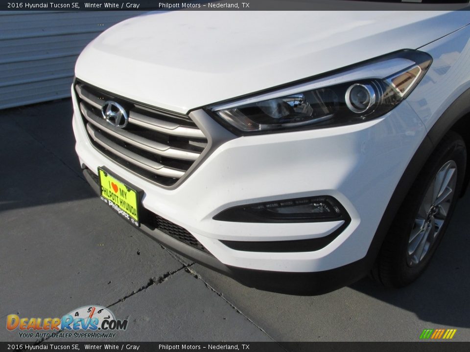 2016 Hyundai Tucson SE Winter White / Gray Photo #10