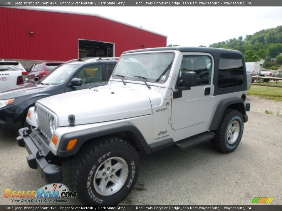 2005 Jeep Wrangler Sport 4x4 Bright Silver Metallic / Dark Slate Gray Photo #1