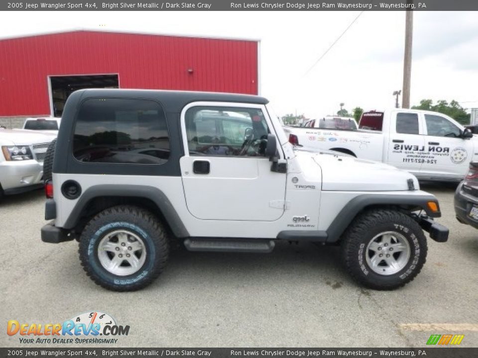 2005 Jeep Wrangler Sport 4x4 Bright Silver Metallic / Dark Slate Gray Photo #3