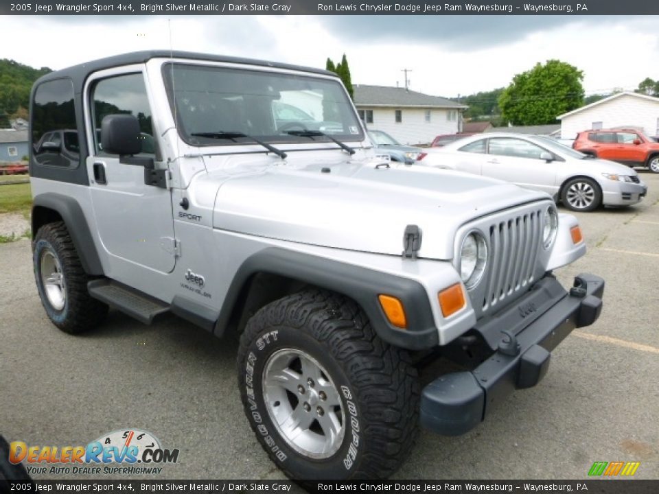 2005 Jeep Wrangler Sport 4x4 Bright Silver Metallic / Dark Slate Gray Photo #9