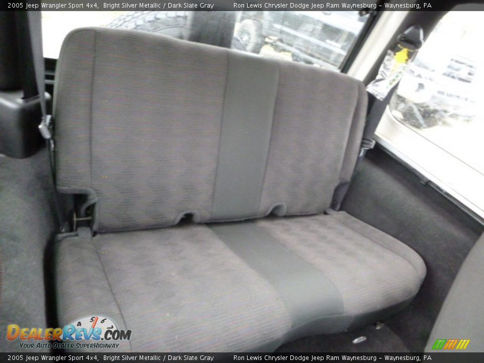 2005 Jeep Wrangler Sport 4x4 Bright Silver Metallic / Dark Slate Gray Photo #12