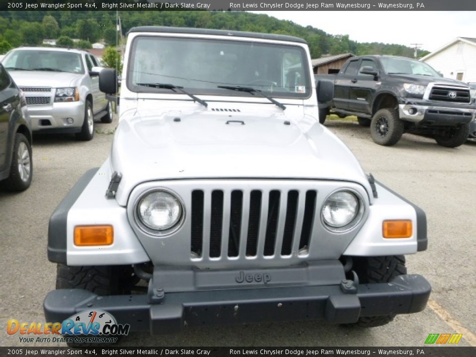 2005 Jeep Wrangler Sport 4x4 Bright Silver Metallic / Dark Slate Gray Photo #13