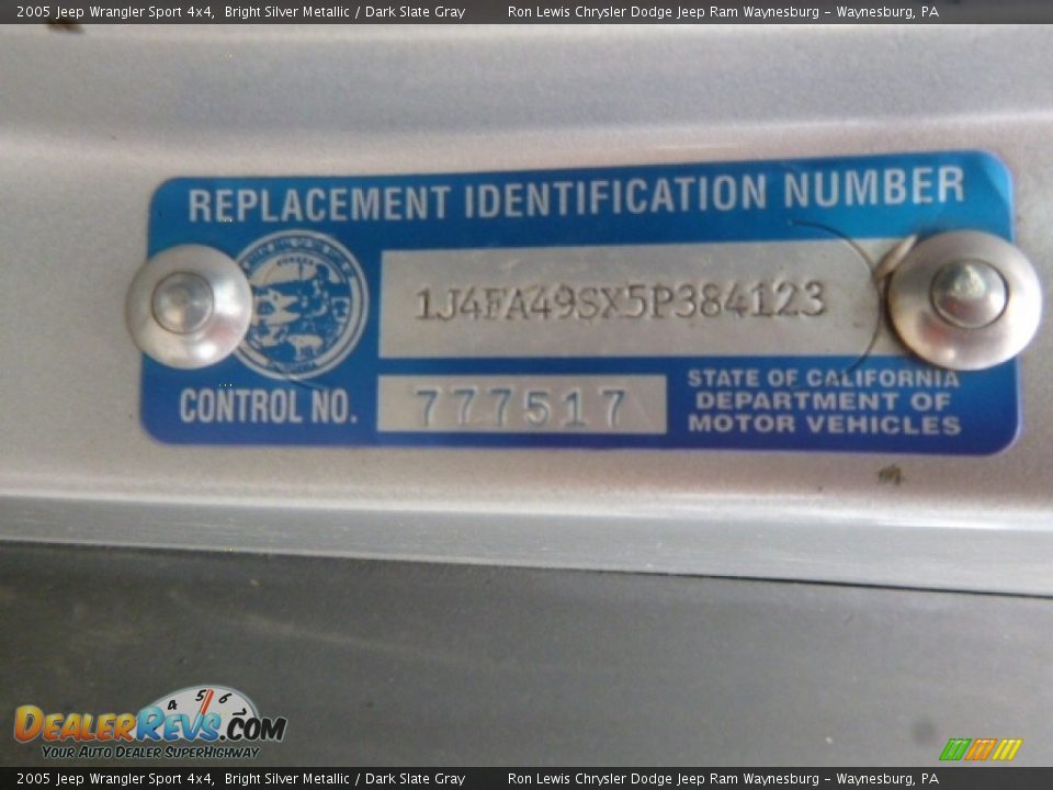 2005 Jeep Wrangler Sport 4x4 Bright Silver Metallic / Dark Slate Gray Photo #15