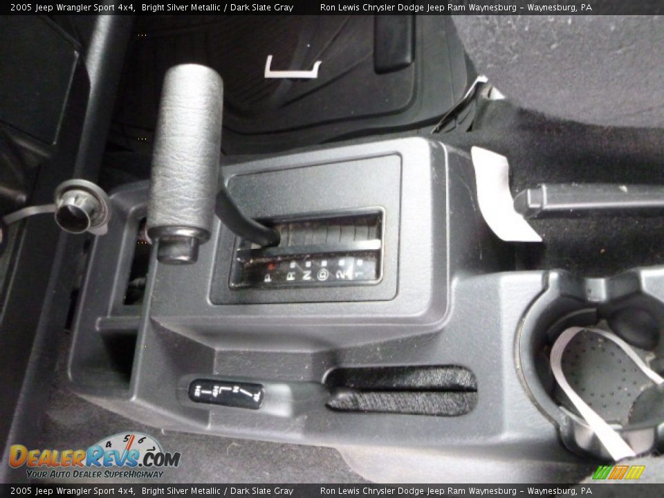 2005 Jeep Wrangler Sport 4x4 Bright Silver Metallic / Dark Slate Gray Photo #17